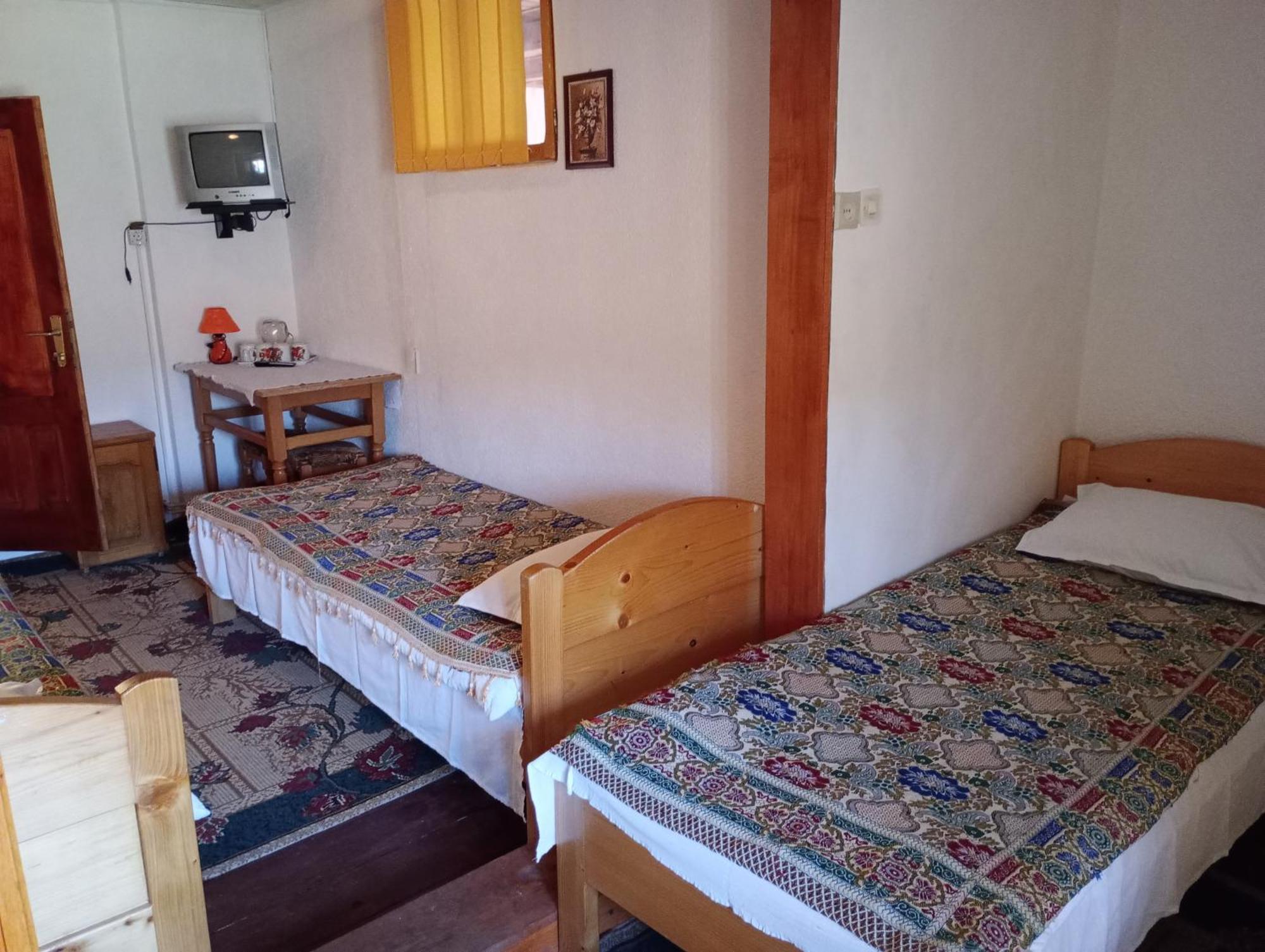 Pensiunea Irina 1 Si 2 Zărneşti Kültér fotó